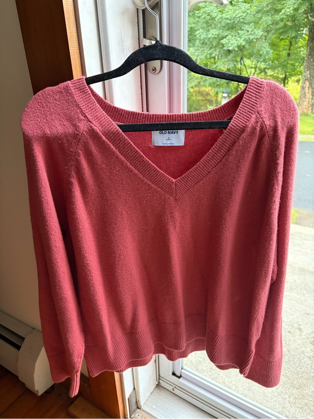 Old Navy Women’s V-Neck Sweater - Dusty Rose / Rose